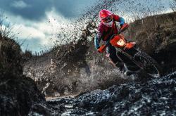  国王杯战况：多特蒙德防线稳固，洛杉矶湖人进攻受阻，萨拉赫成最佳